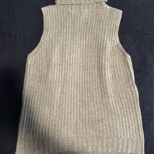 Gray J.O.A. Sleeveless Vest - small